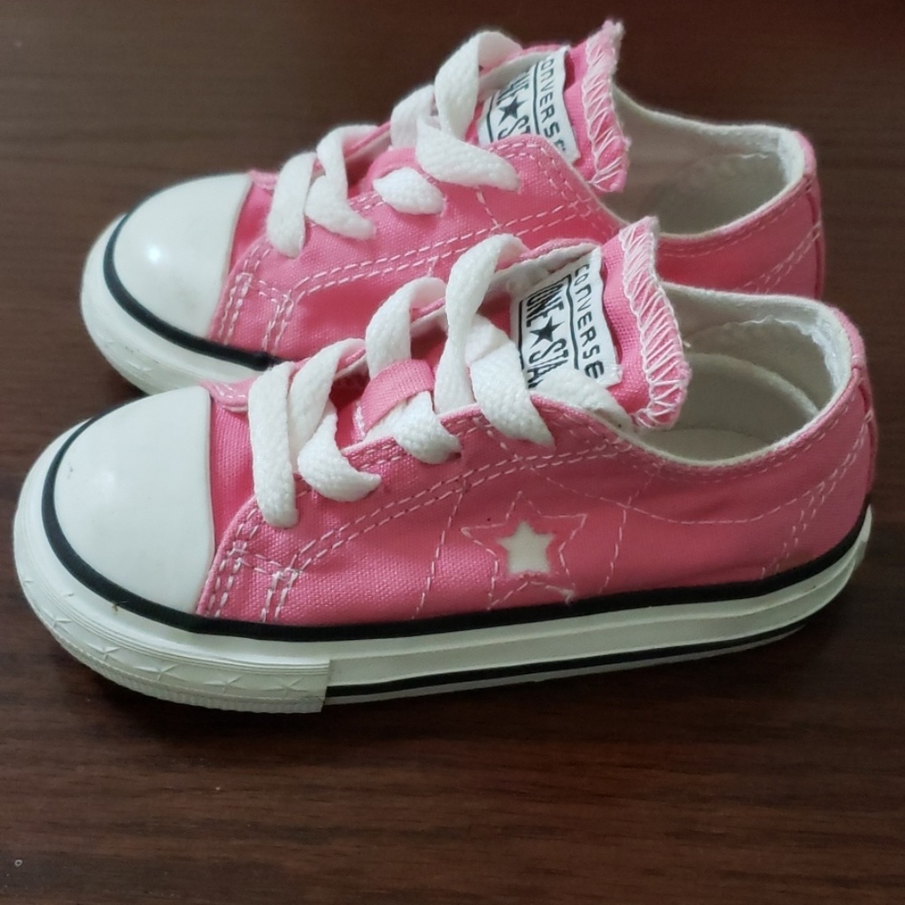 Converse - Picture 3 of 6